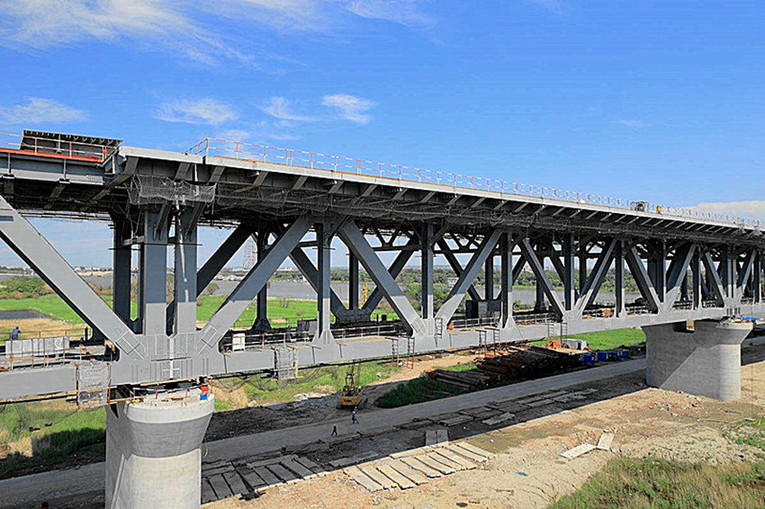 �o�C���\����